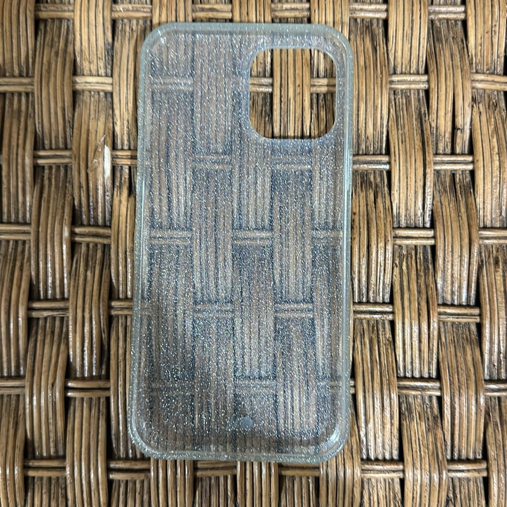 Clear/sparkly Case-Mate IPhone 12 pro max case - Picture 3 of 5